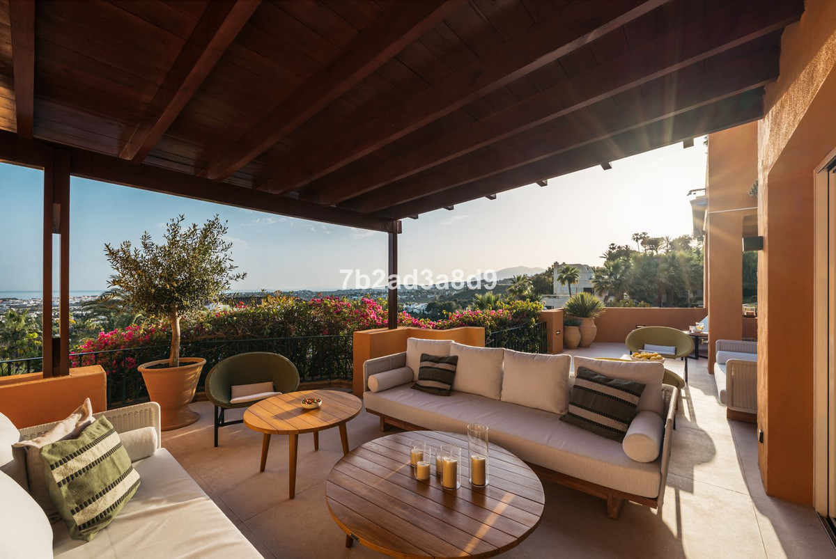 Ground Floor Apartment in Nueva Andalucía